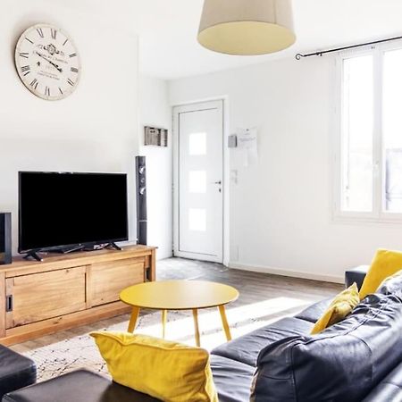 Maison Familiale En Pierre A 10 Min De Bordeaux Bassens  Bagian luar foto